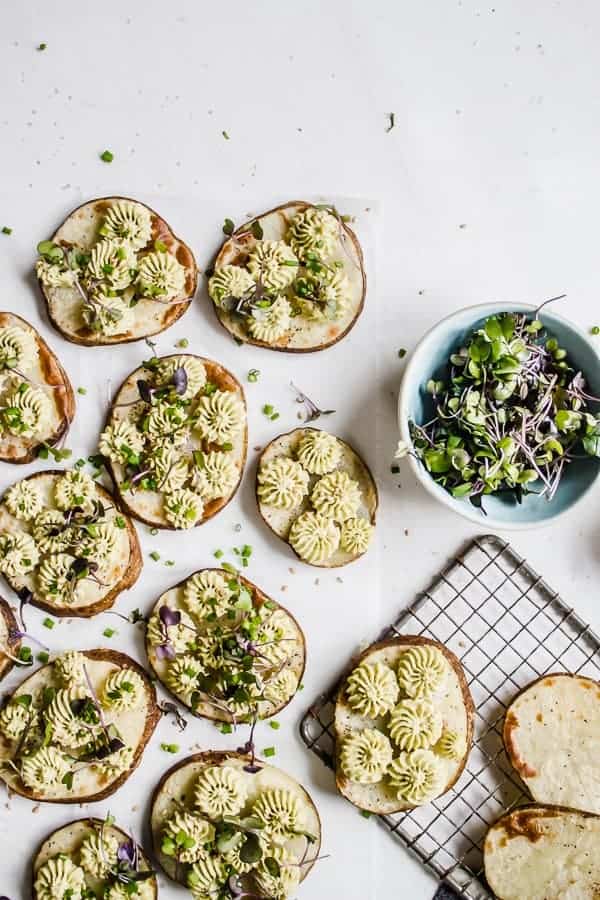 baked potato rounds with edamame hummus