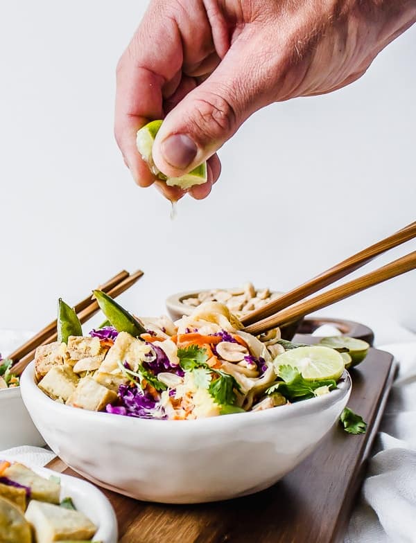 20 minute Sriracha Peanut Pad Thai