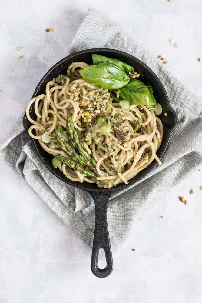 7 ingredient asparagus pesto pasta
