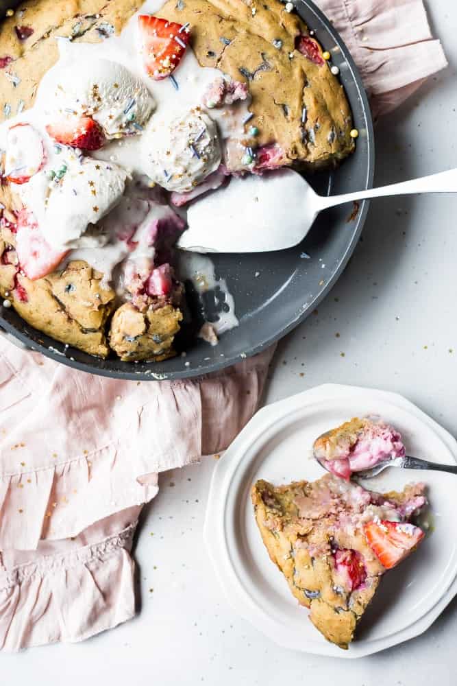 strawberry sprinkle skillet cake