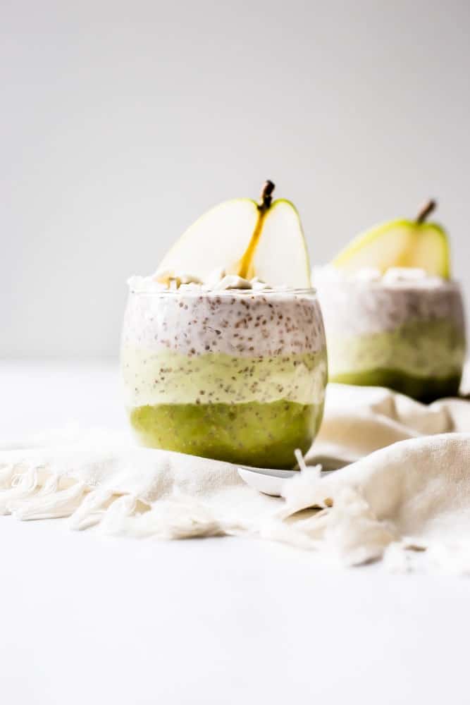 white chocolate pear chia pudding
