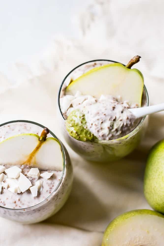 white chocolate pear chia pudding