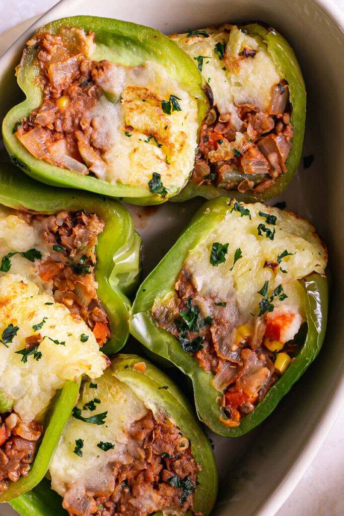 shepherd's pie stuffed peppers cut in half to reveal the filling